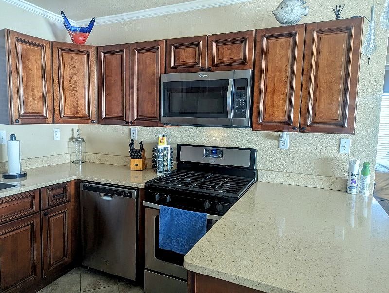 Furnished Finder property 563376_1 photo 3