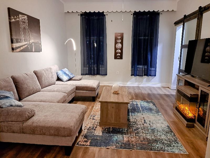 Furnished Finder property 563388_1 photo 5