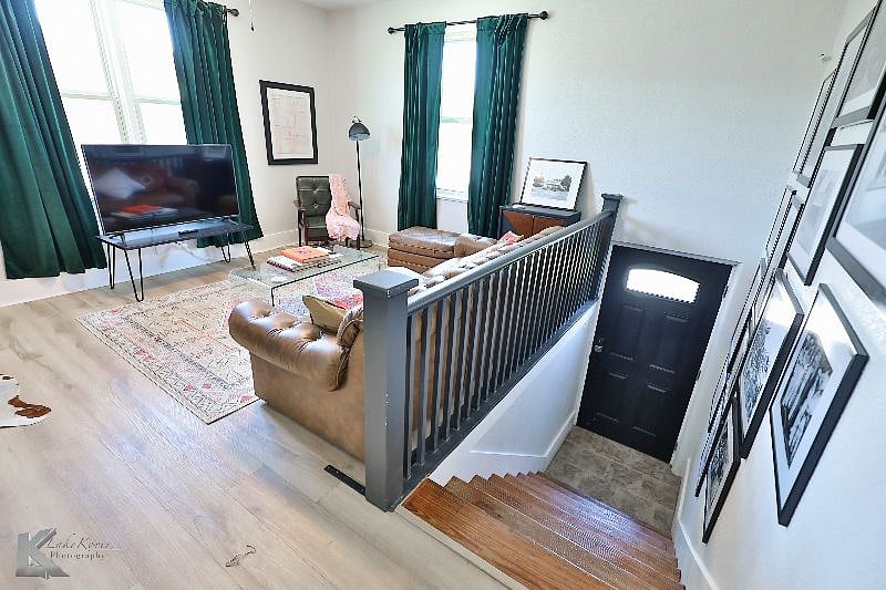 Furnished Finder property 563399_1 photo 3