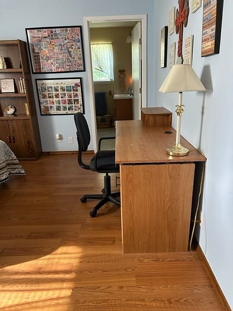 Desk for laptop
