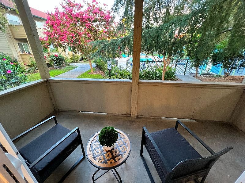 Furnished Finder property 563413_1 photo 32