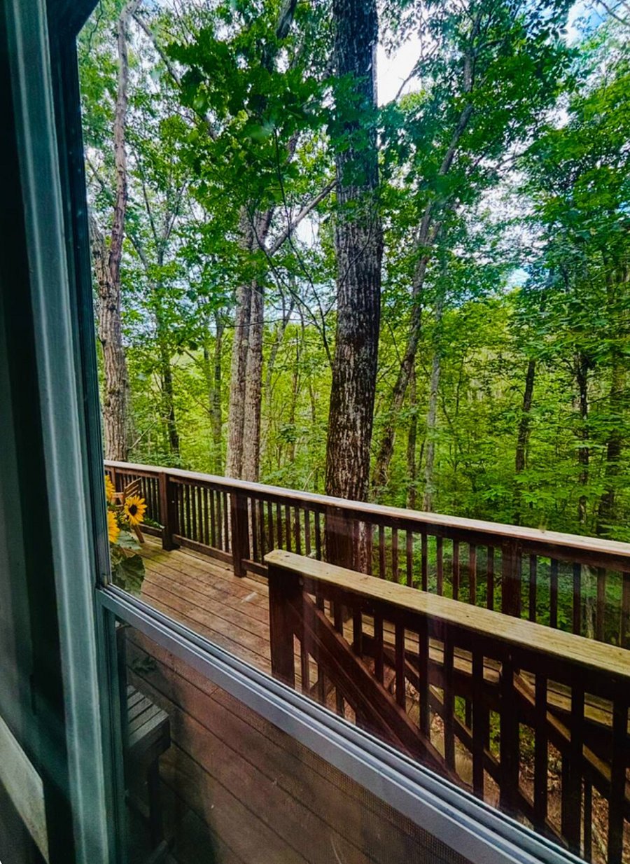 Private deck off of both bedrooms