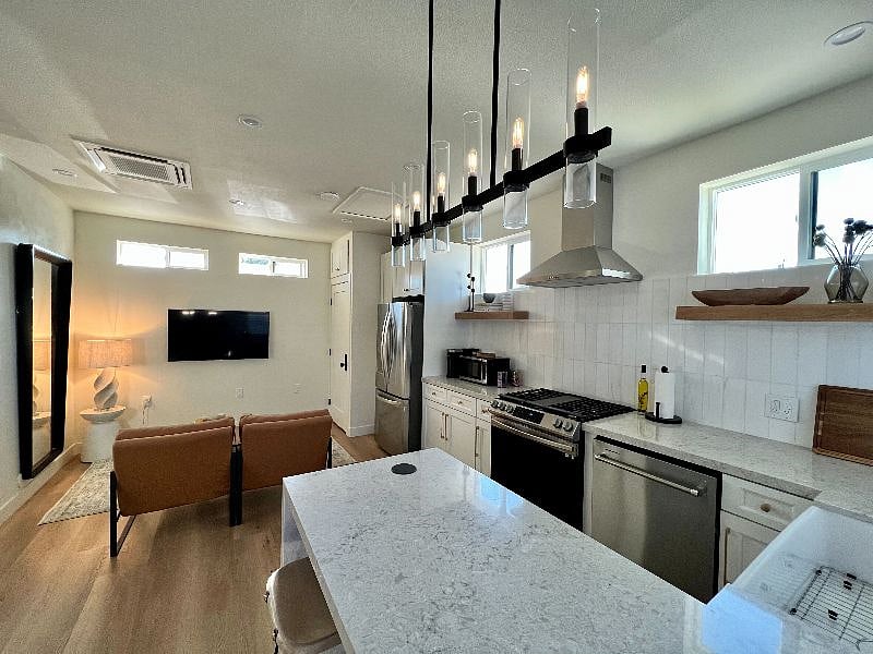 Furnished Finder property 563444_1 photo 3