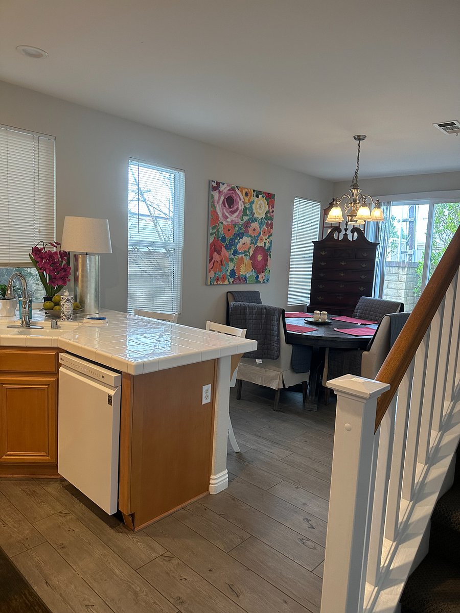 Furnished Finder property 563454_1 photo 4