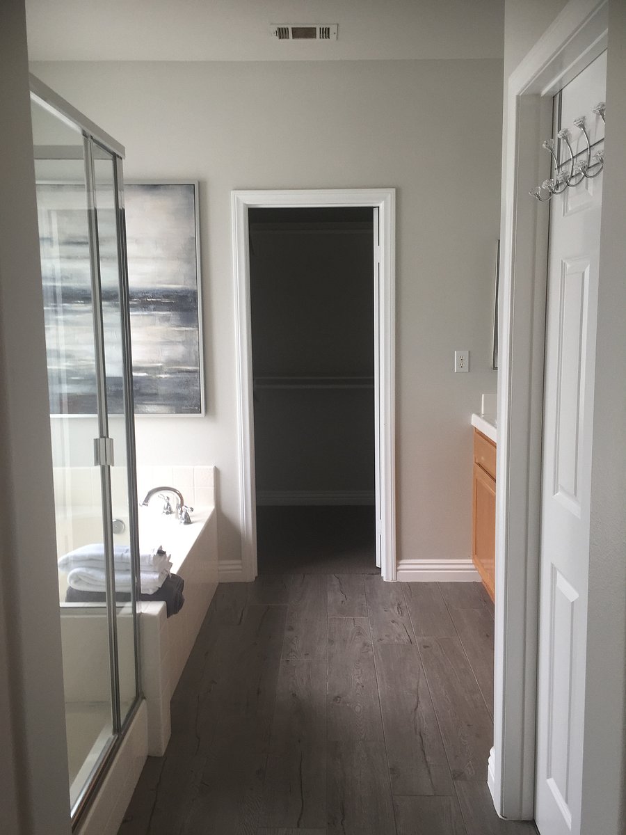 Furnished Finder property 563454_1 photo 17