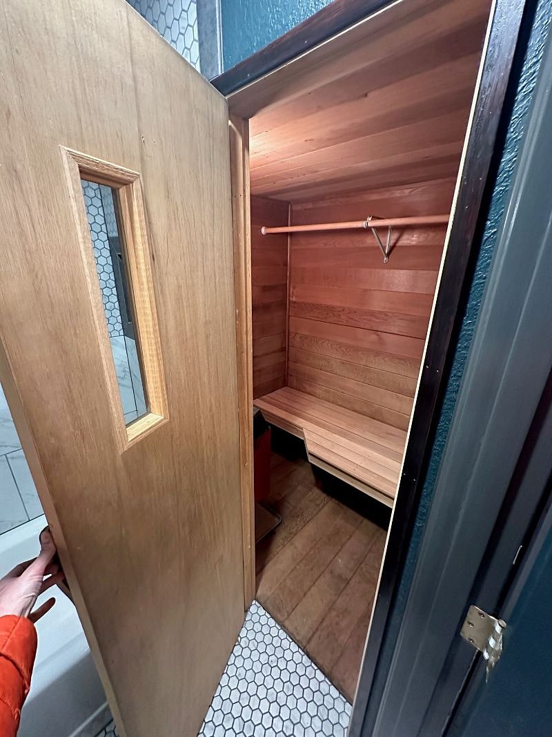 Master en-Suite Bathroom Sauna