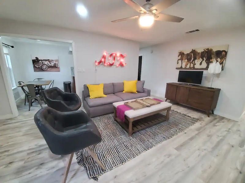 Furnished Finder property 563603_1 photo 6
