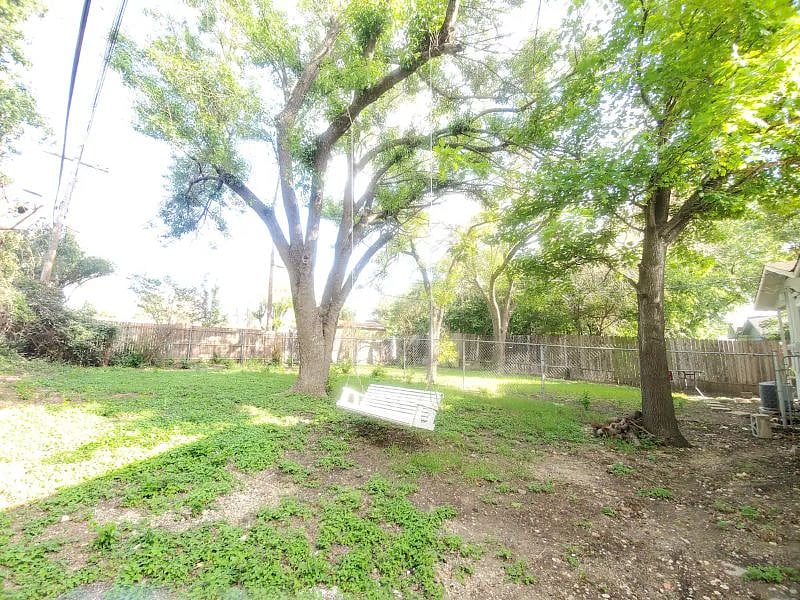 Furnished Finder property 563603_1 photo 33