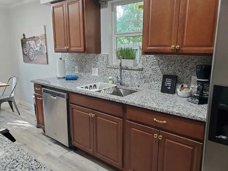 Furnished Finder property 563603_1 photo 17