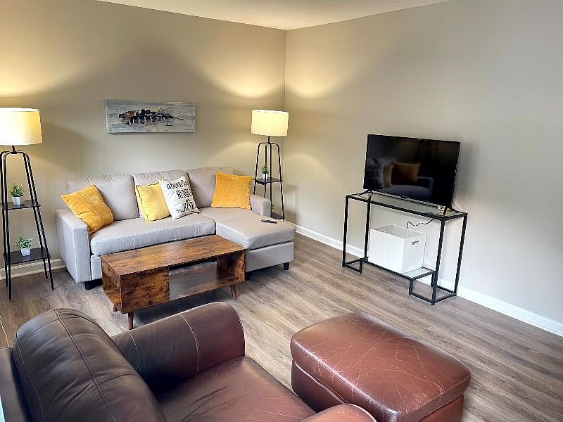 Furnished Finder property 563636_1 photo 3