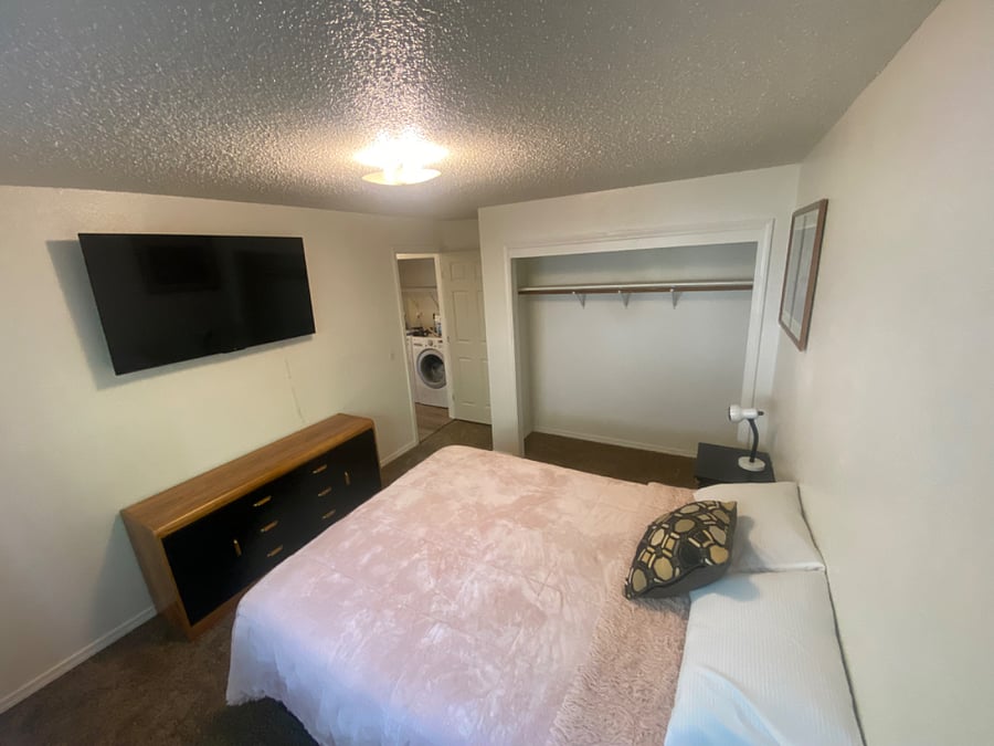Furnished Finder property 563659_2 photo 17