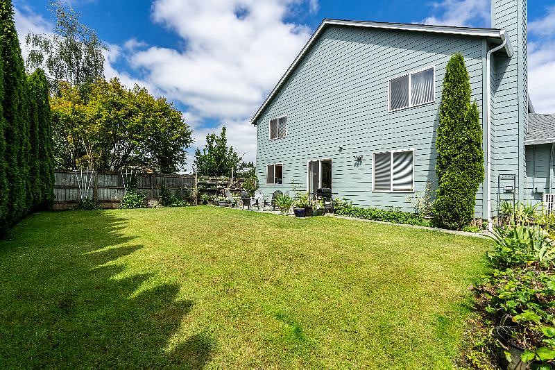 Large, private back yard.