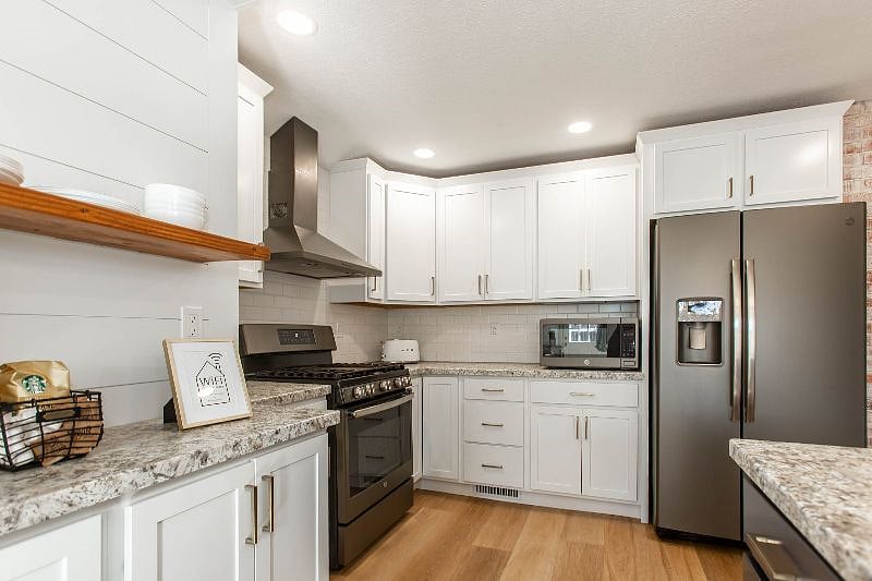 Furnished Finder property 563738_1 photo 8