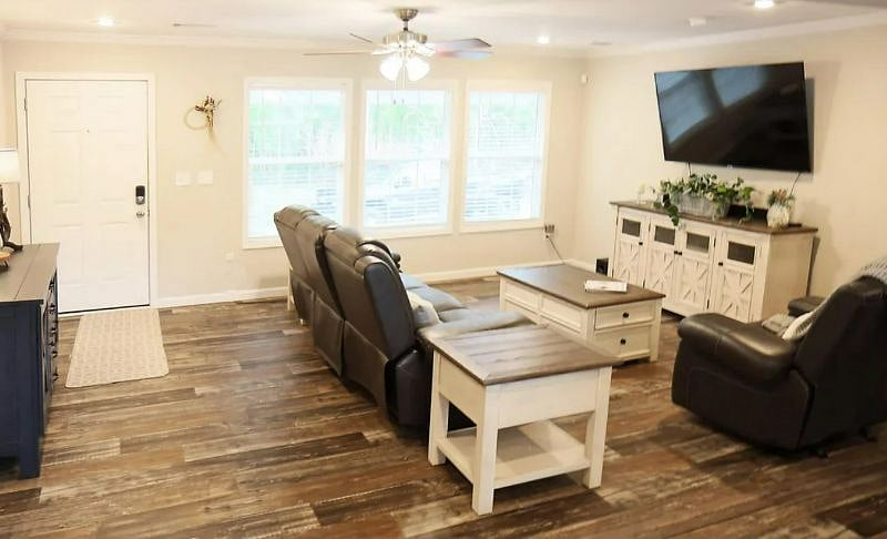 Furnished Finder property 563752_1 photo 4
