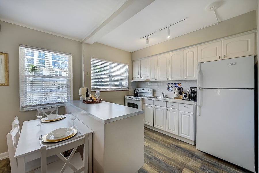 Furnished Finder property 563763_1 photo 10