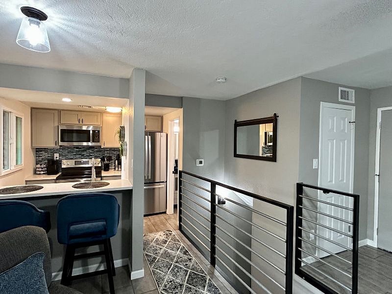 Furnished Finder property 563787_1 photo 1