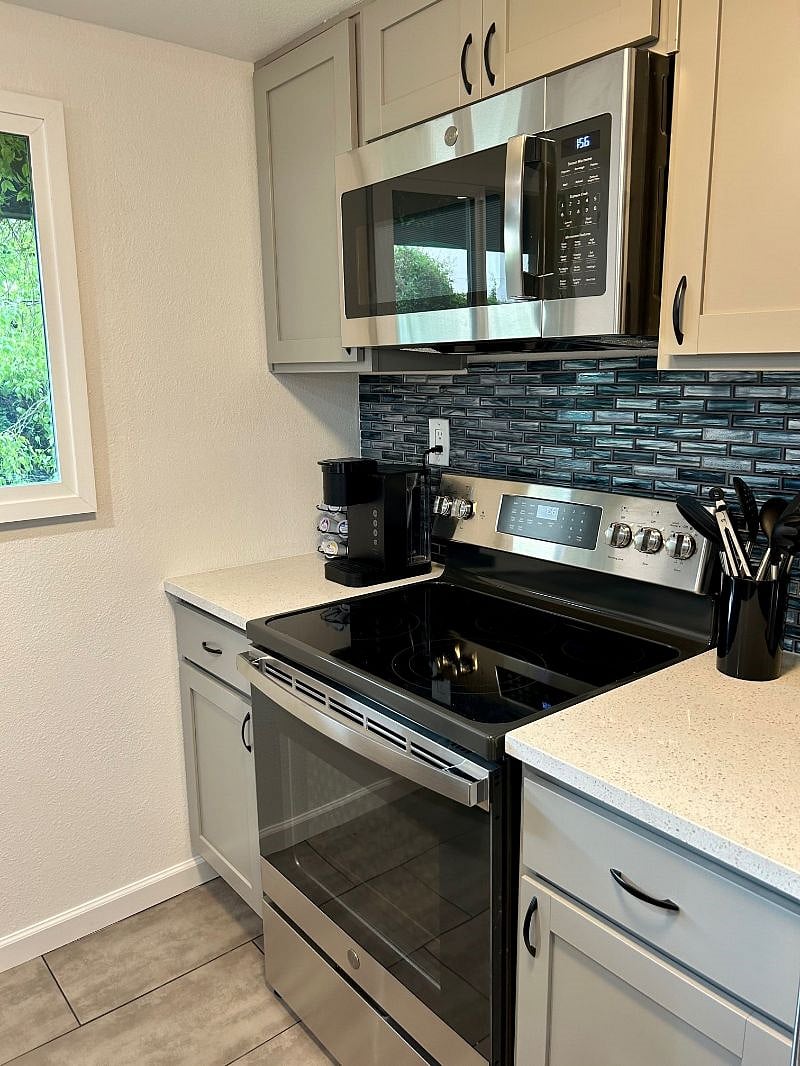 Furnished Finder property 563787_1 photo 3
