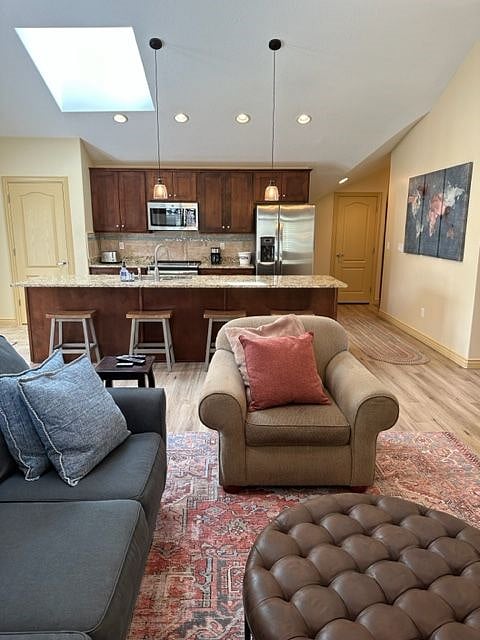 Living/kitchen area
