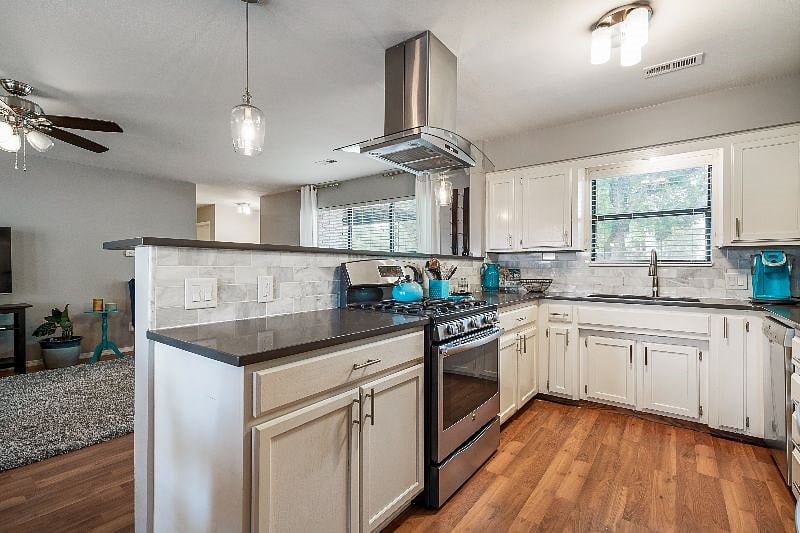 Furnished Finder property 563971_1 photo 10