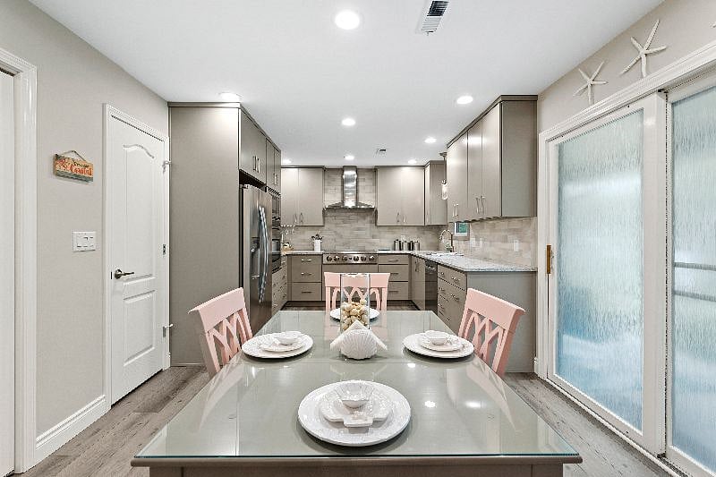 Furnished Finder property 564004_1 photo 6