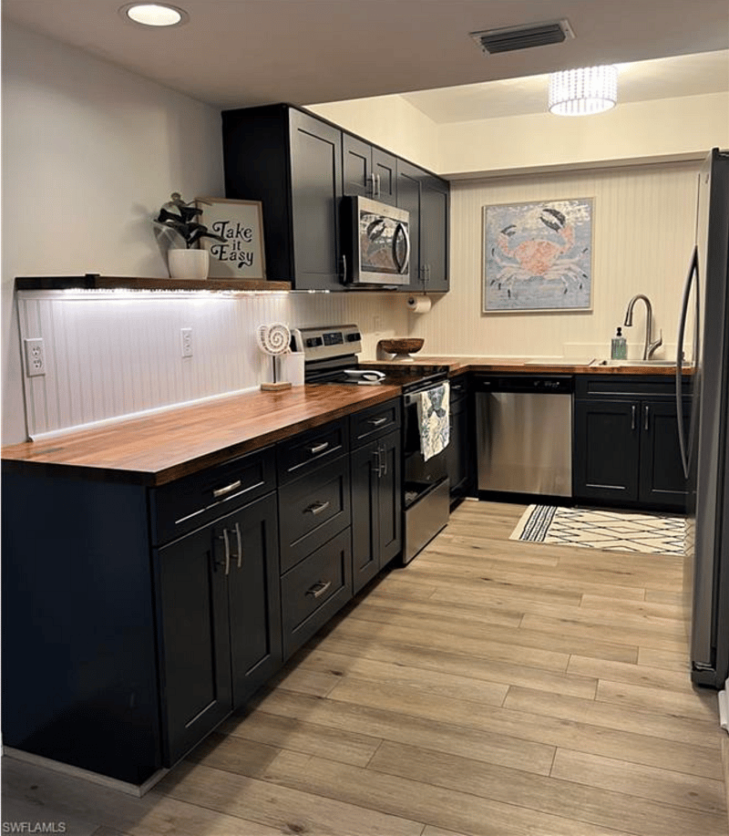Fully equipped kitchen with all new stainless steel appliances