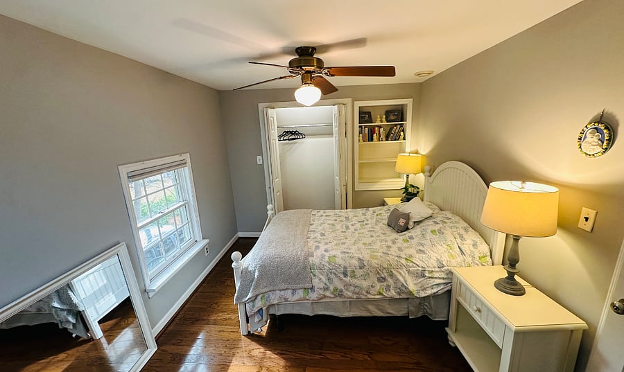 2nd relaxing bedroom with walk in closets for ample storage and sylite and windows bringing in ample light. 