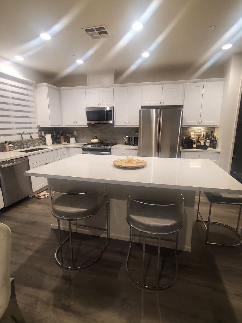 Furnished Finder property 564280_1 photo 3