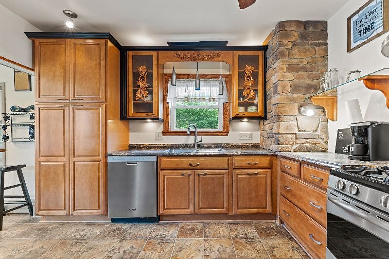 Furnished Finder property 564312_1 photo 7