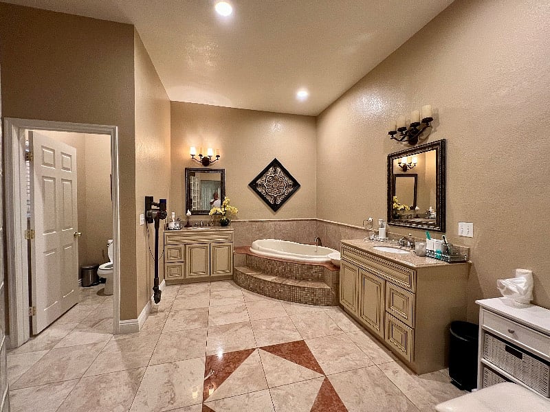 Furnished Finder property 564357_1 photo 12