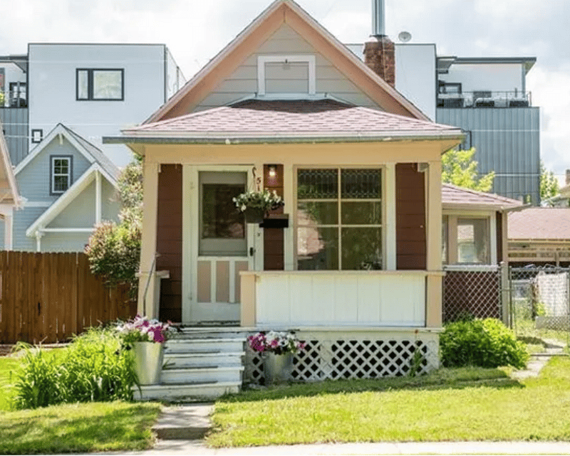 Cozy bungalow in charming neighborhood with great location two blocks off of downtown Bozeman.