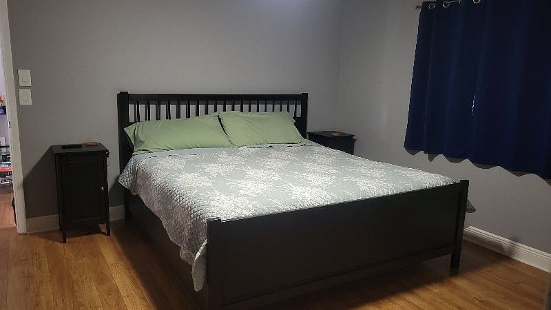 Master King Bed