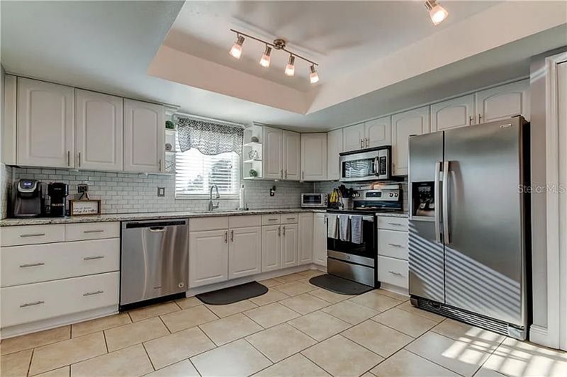 Furnished Finder property 564443_1 photo 3