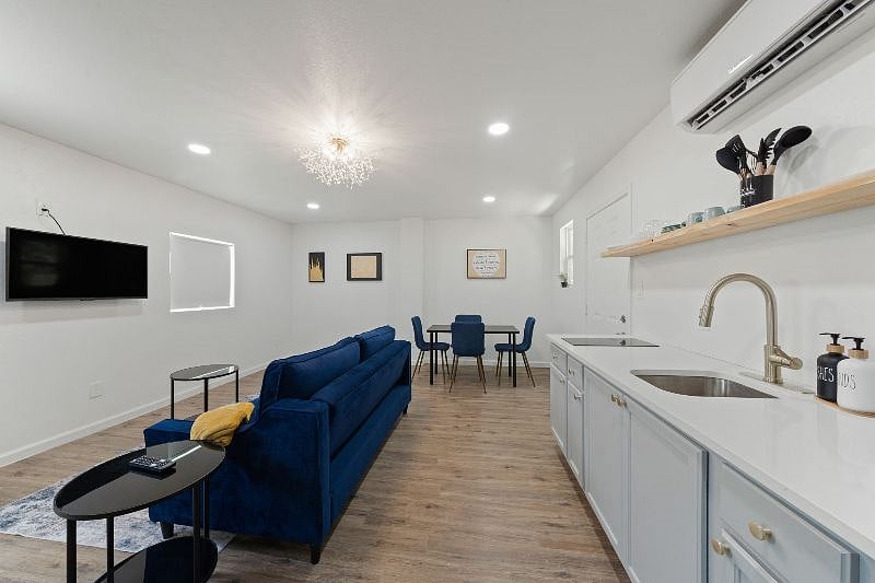 Furnished Finder property 564627_1 photo 6