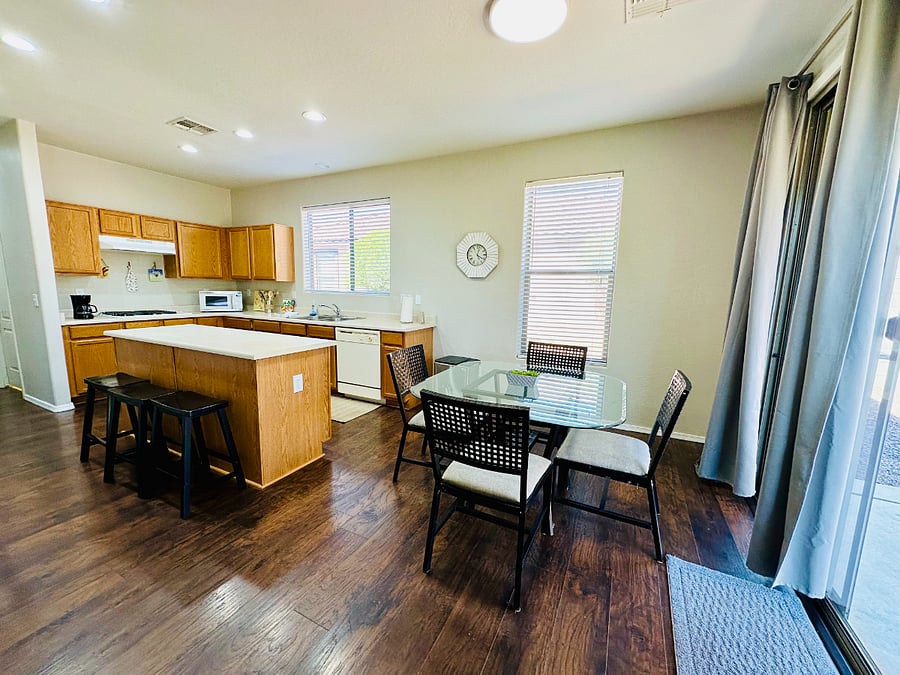 Furnished Finder property 564628_1 photo 5