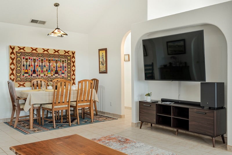 Furnished Finder property 564663_1 photo 3
