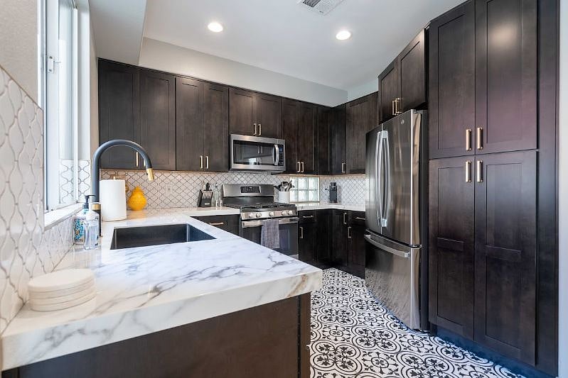 Furnished Finder property 564674_1 photo 9