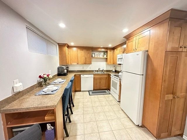 Full Kitchen