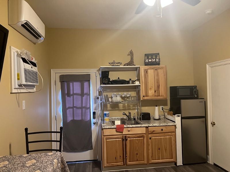 Furnished Finder property 564744_1 photo 4