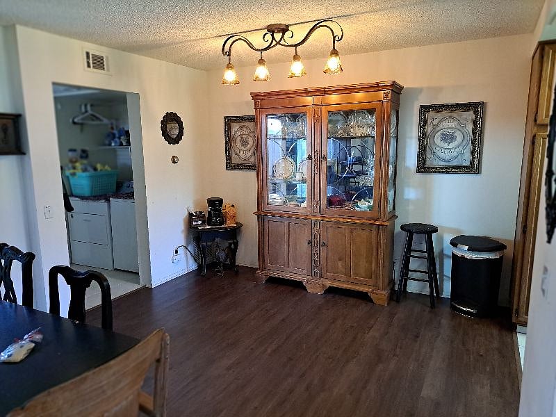 Furnished Finder property 564746_1 photo 9