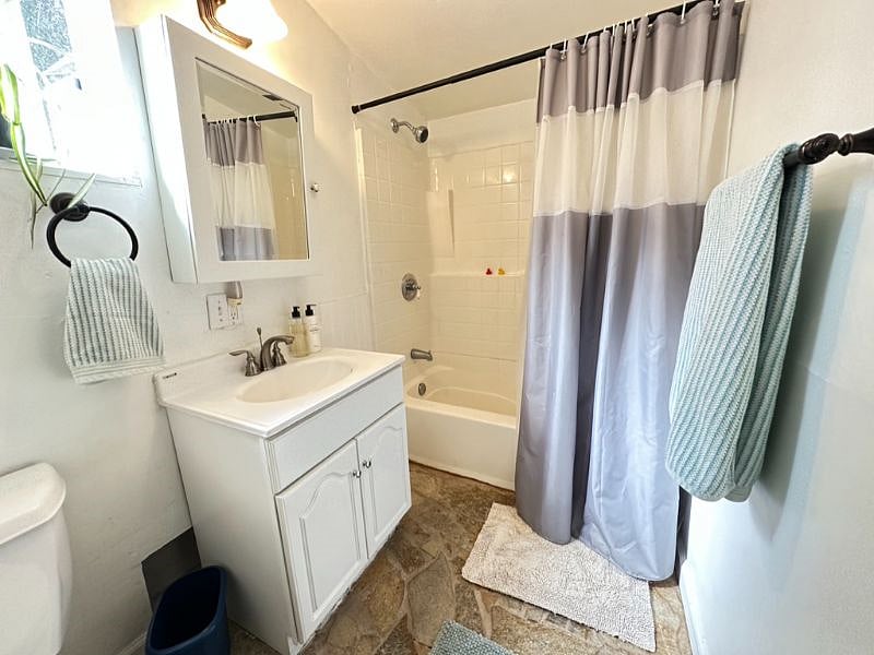 Furnished Finder property 564816_1 photo 2