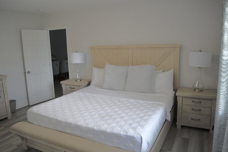 King size Bedroom 2