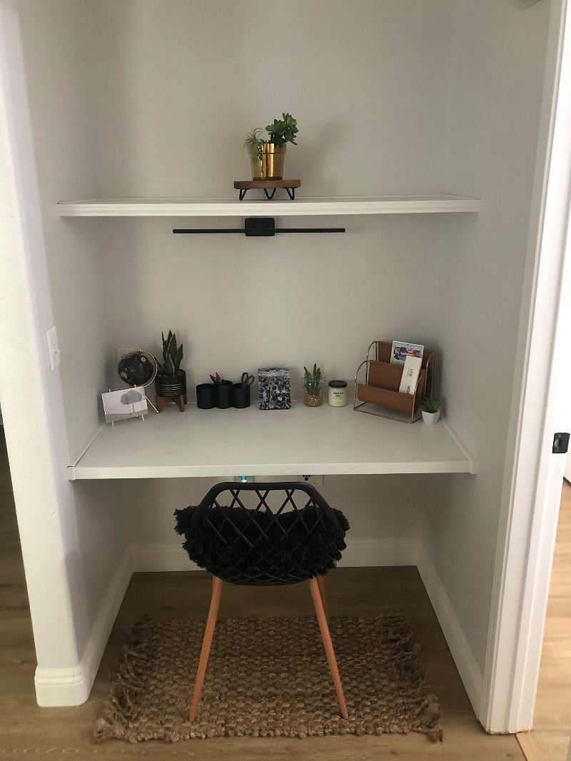 Desk area