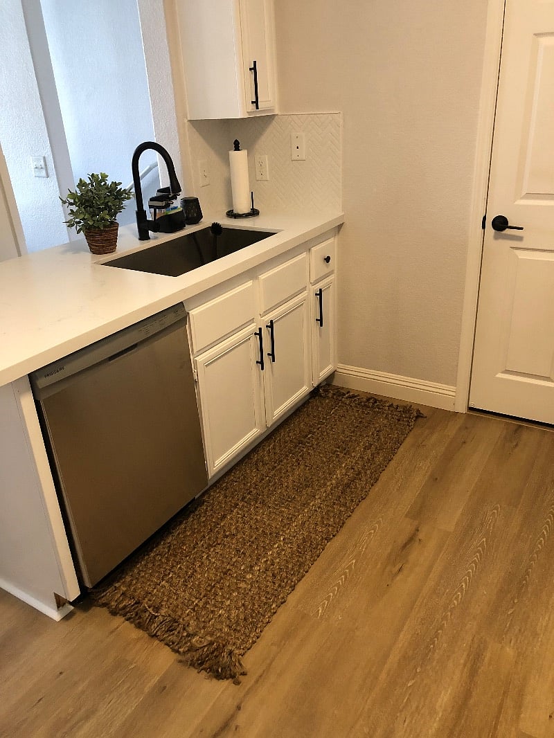 Dish washer