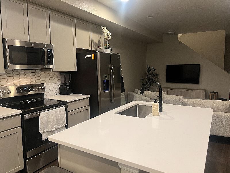 Furnished Finder property 564833_1 photo 9