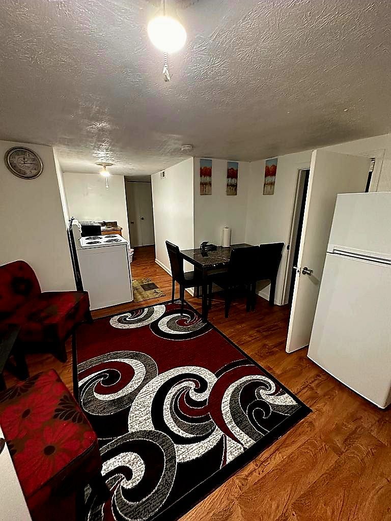 Furnished Finder property 564843_1 photo 3