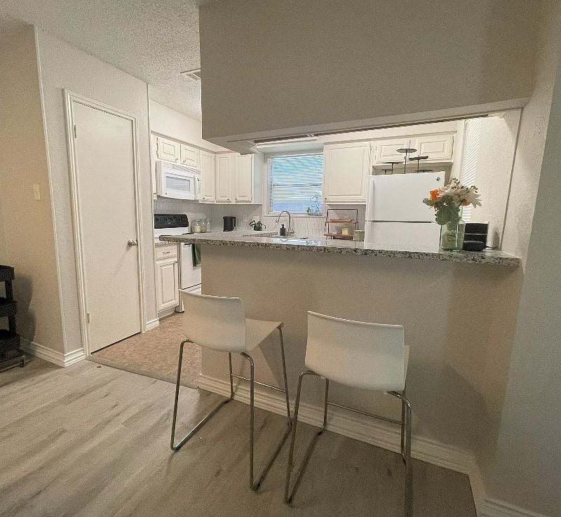 Furnished Finder property 564852_1 photo 6