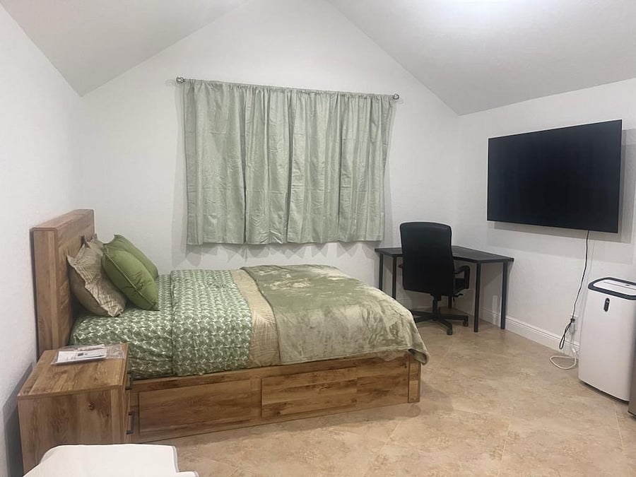 Furnished Finder property 564868_1 photo 3
