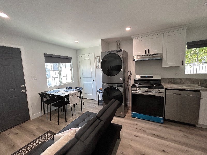 Furnished Finder property 564884_1 photo 12