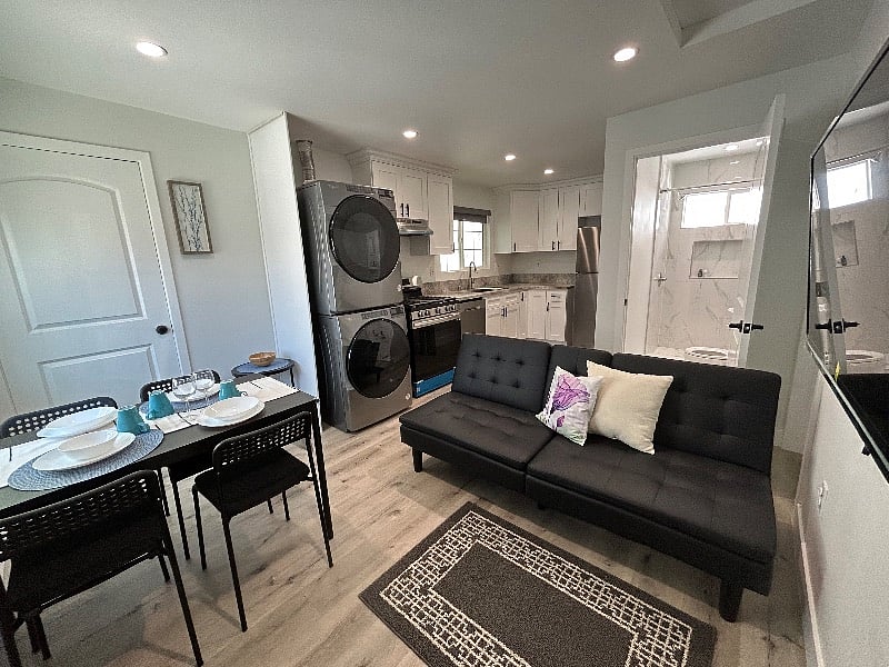 Furnished Finder property 564884_1 photo 3