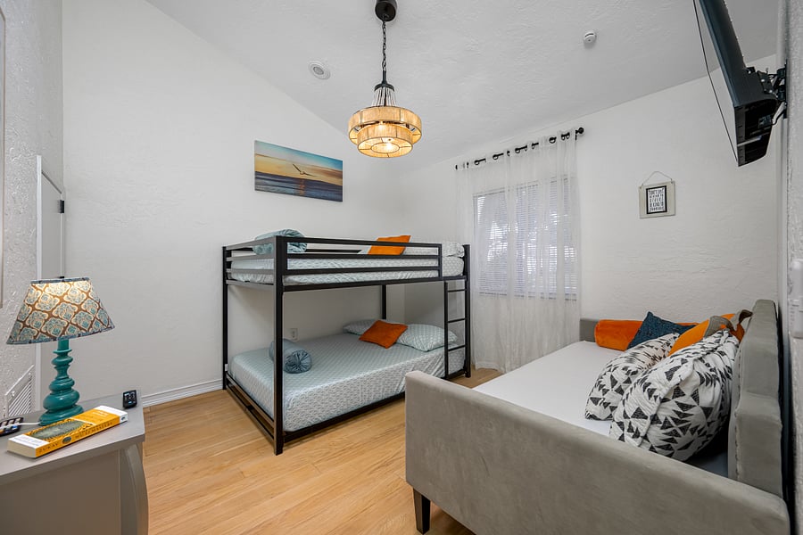 Furnished Finder property 564933_1 photo 29